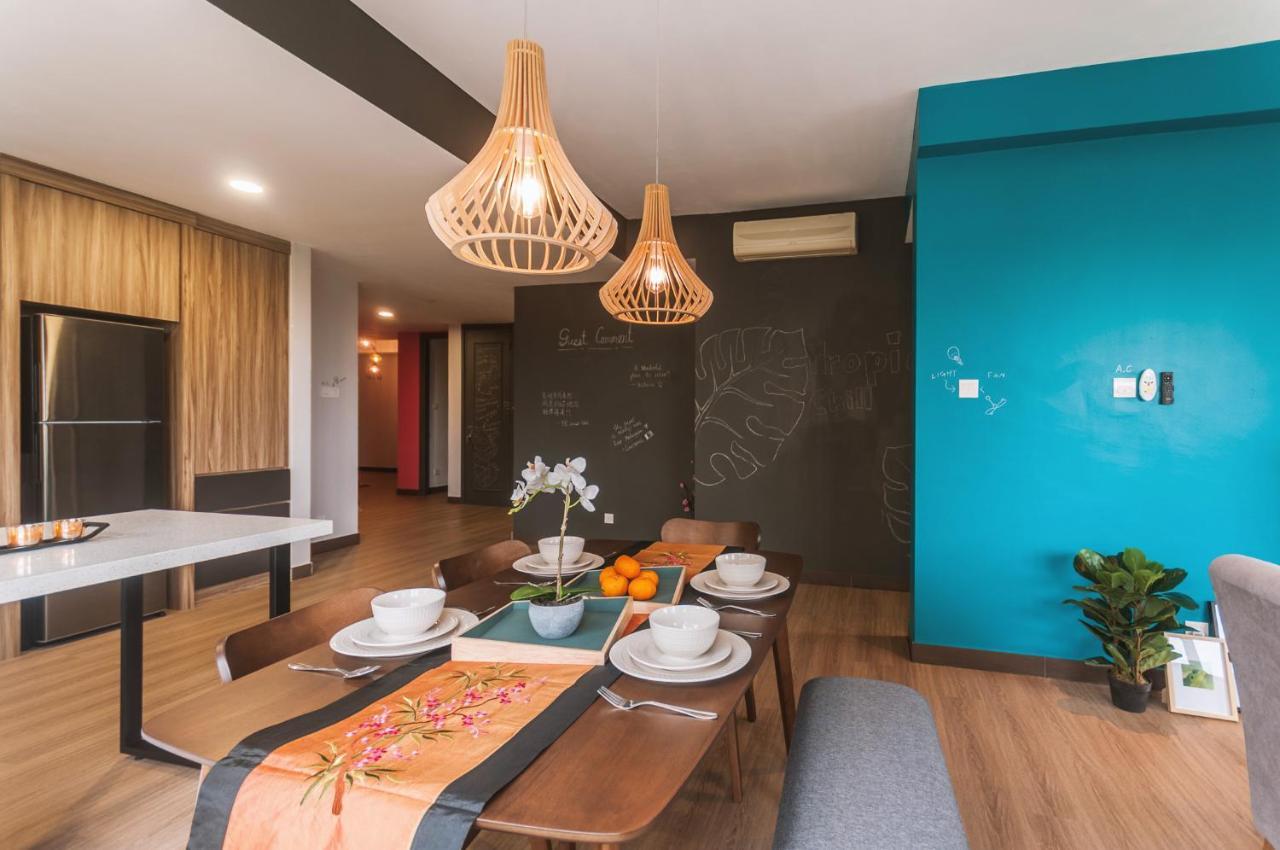 Santubong Suites B Just Like Home Damai Kuching Exterior foto