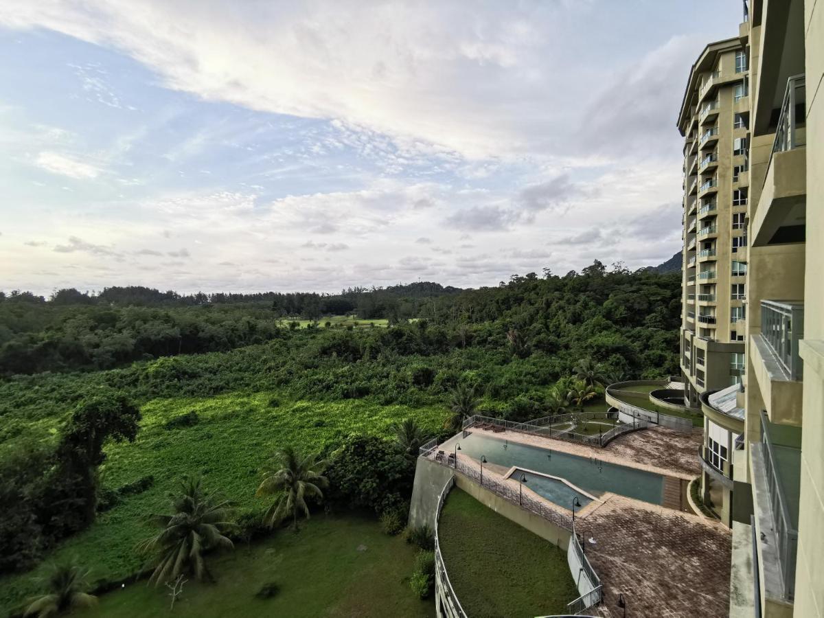 Santubong Suites B Just Like Home Damai Kuching Exterior foto